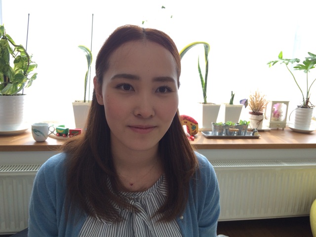 かなちゃんママ♪右と左の眉の違いわかりますか?