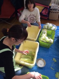 容器に詰めます