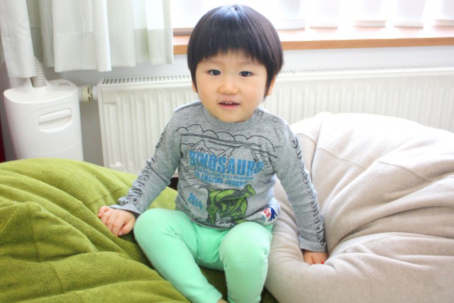 そらくん。ビーズクッションが気に入った様子♪