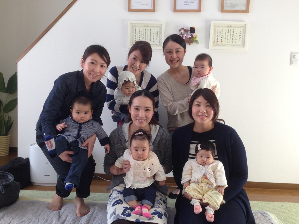 こんなに小さいのに髪留めが似あってますよね♪